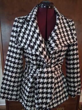 For Cynthia Black & White Houndstooth Belted Pea Coat